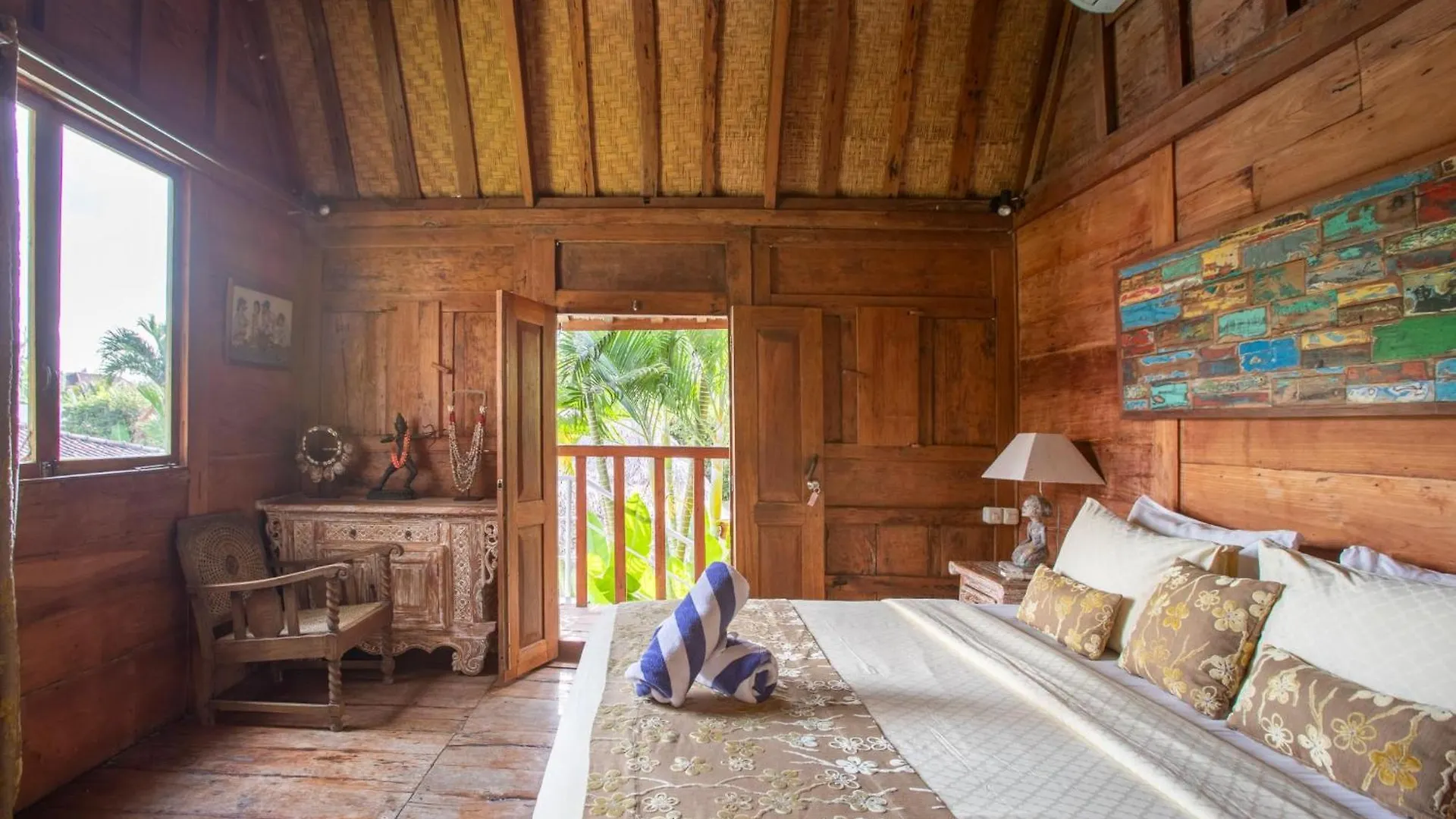 Villa Sukacita - Family Friendly 4Br Seminyak Eat Street 900M Walk To Beach 0*, سمينياك إندونيسيا