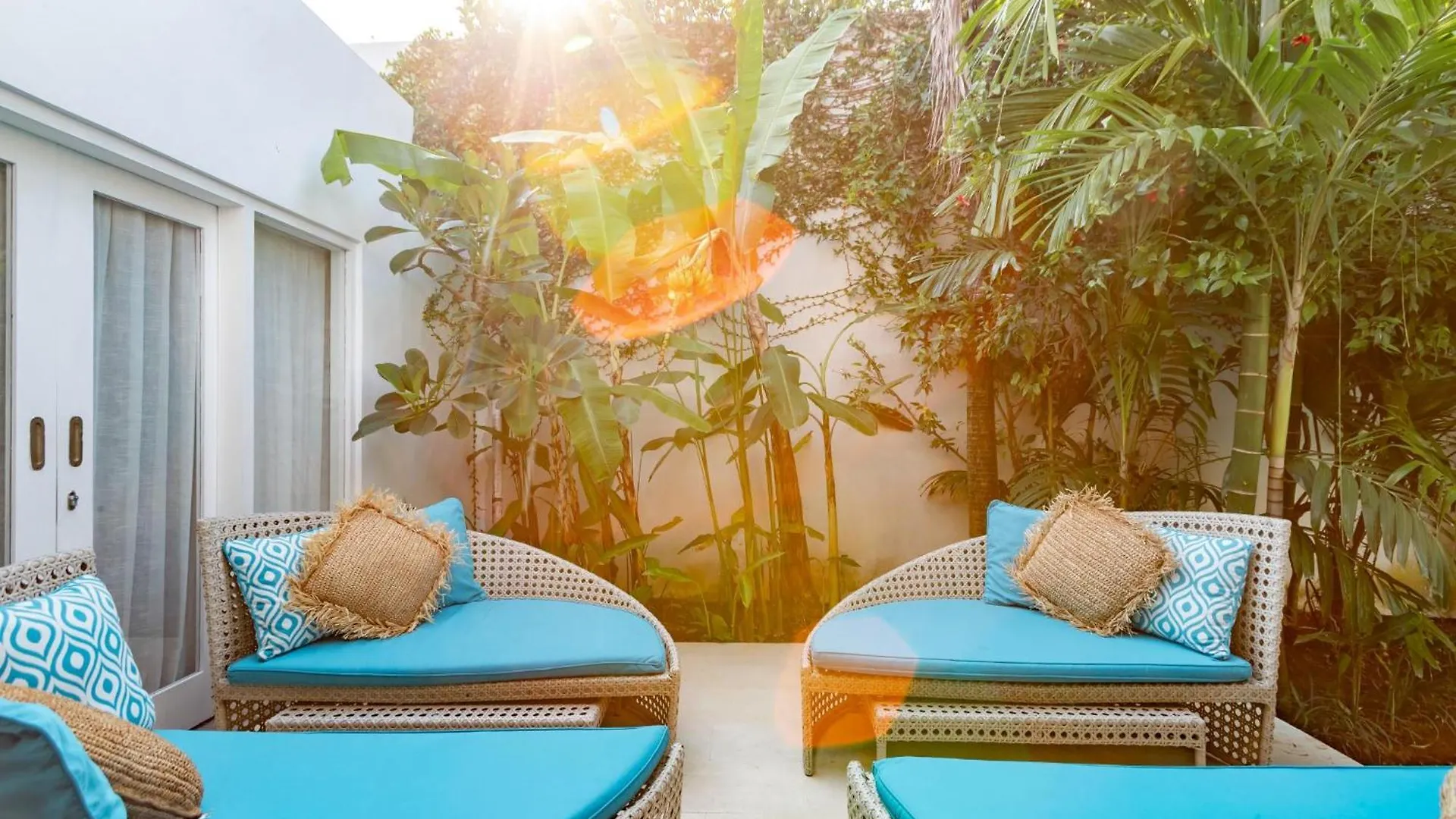 Villa Sukacita - Family Friendly 4Br Seminyak Eat Street 900M Walk To Beach 0*, Seminyak (Bali)