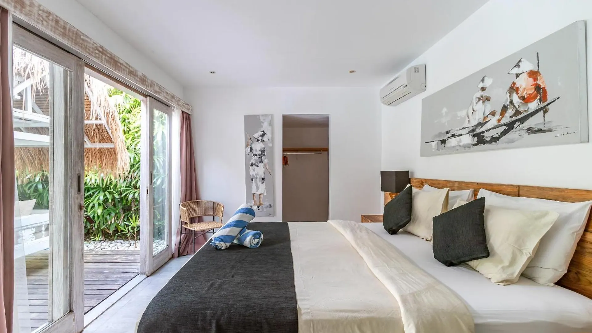 Villa Sukacita - Family Friendly 4Br Seminyak Eat Street 900M Walk To Beach