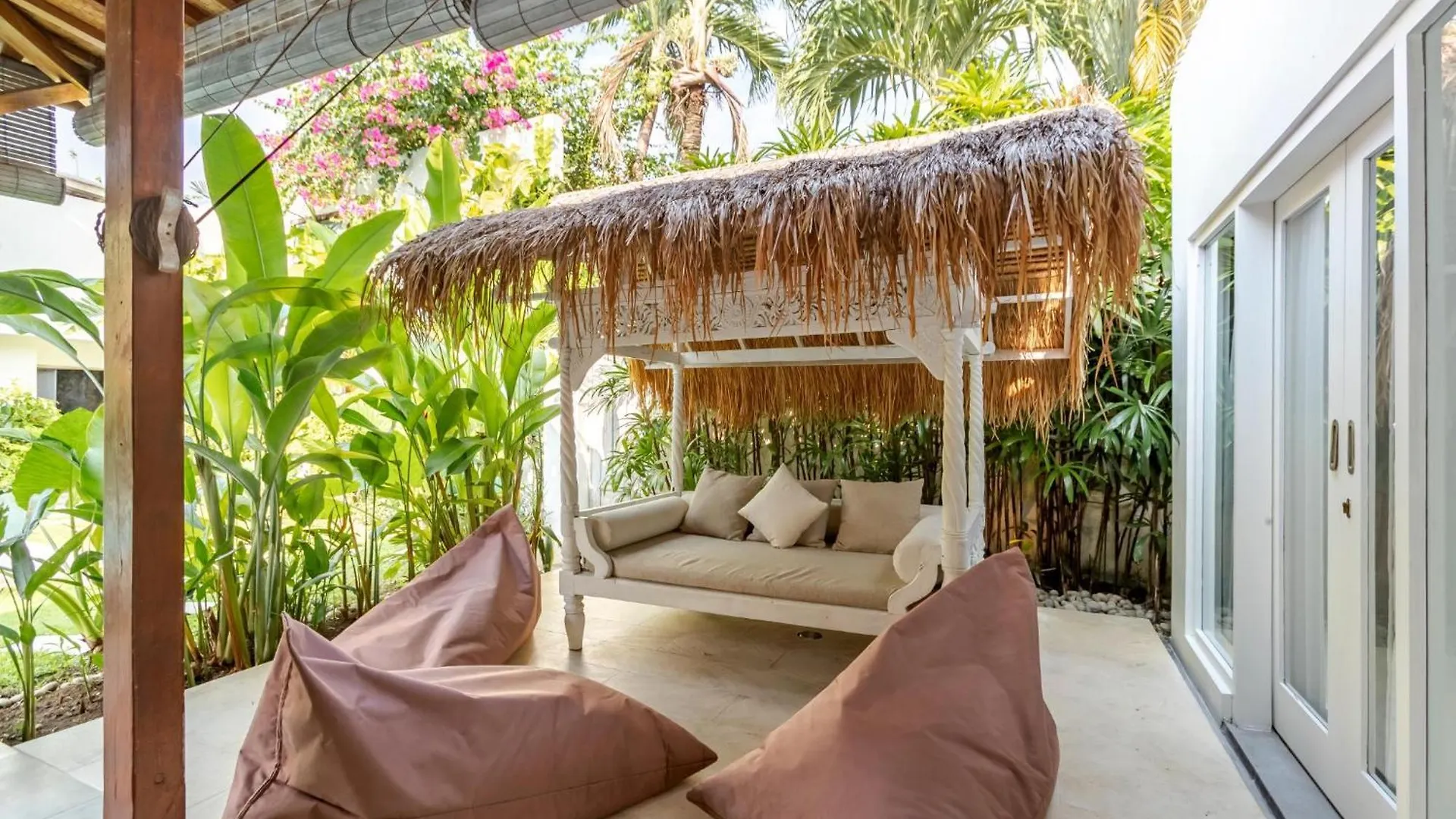Villa Sukacita - Family Friendly 4Br Seminyak Eat Street 900M Walk To Beach 0*, Seminyak (Bali) Indonesia