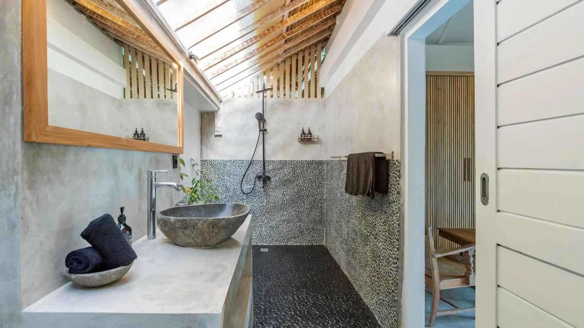 Villa Sukacita - Family Friendly 4Br Seminyak Eat Street 900M Walk To Beach