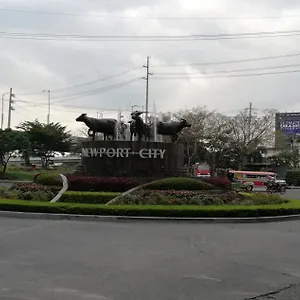 Sibarian Unit C1 10th Floor Aparthotel Pasay